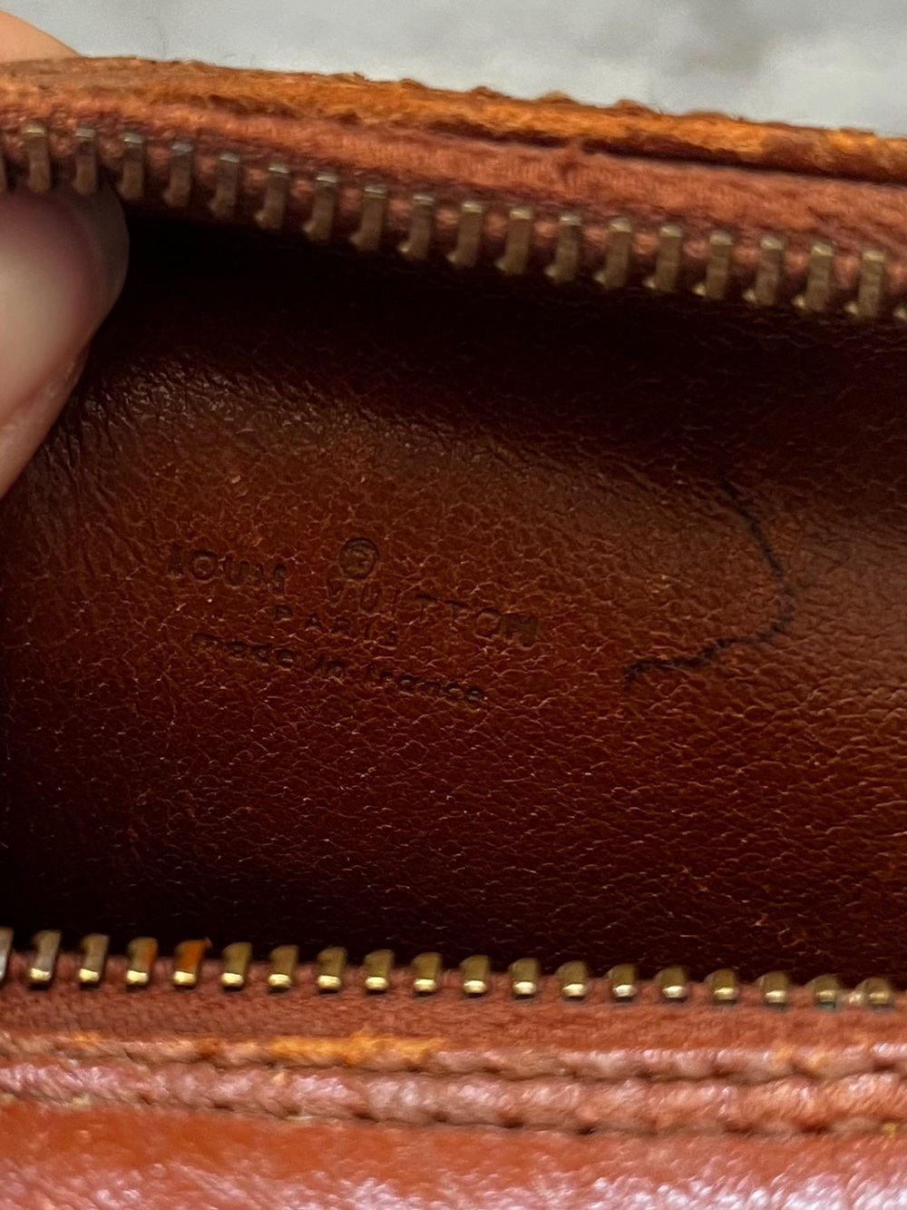 Vintage 1970s Louis Vuitton Crossbody with Tan Trim - Picture 13 of 13